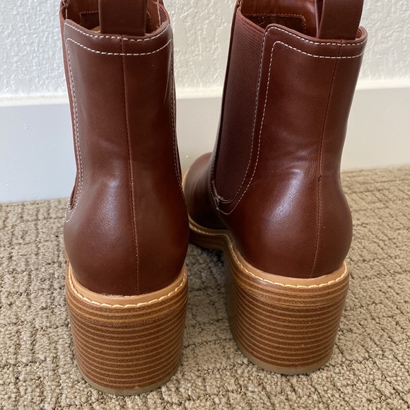 NEW Marc Fisher Heeled Ankle Boots - Picture 4 of 6